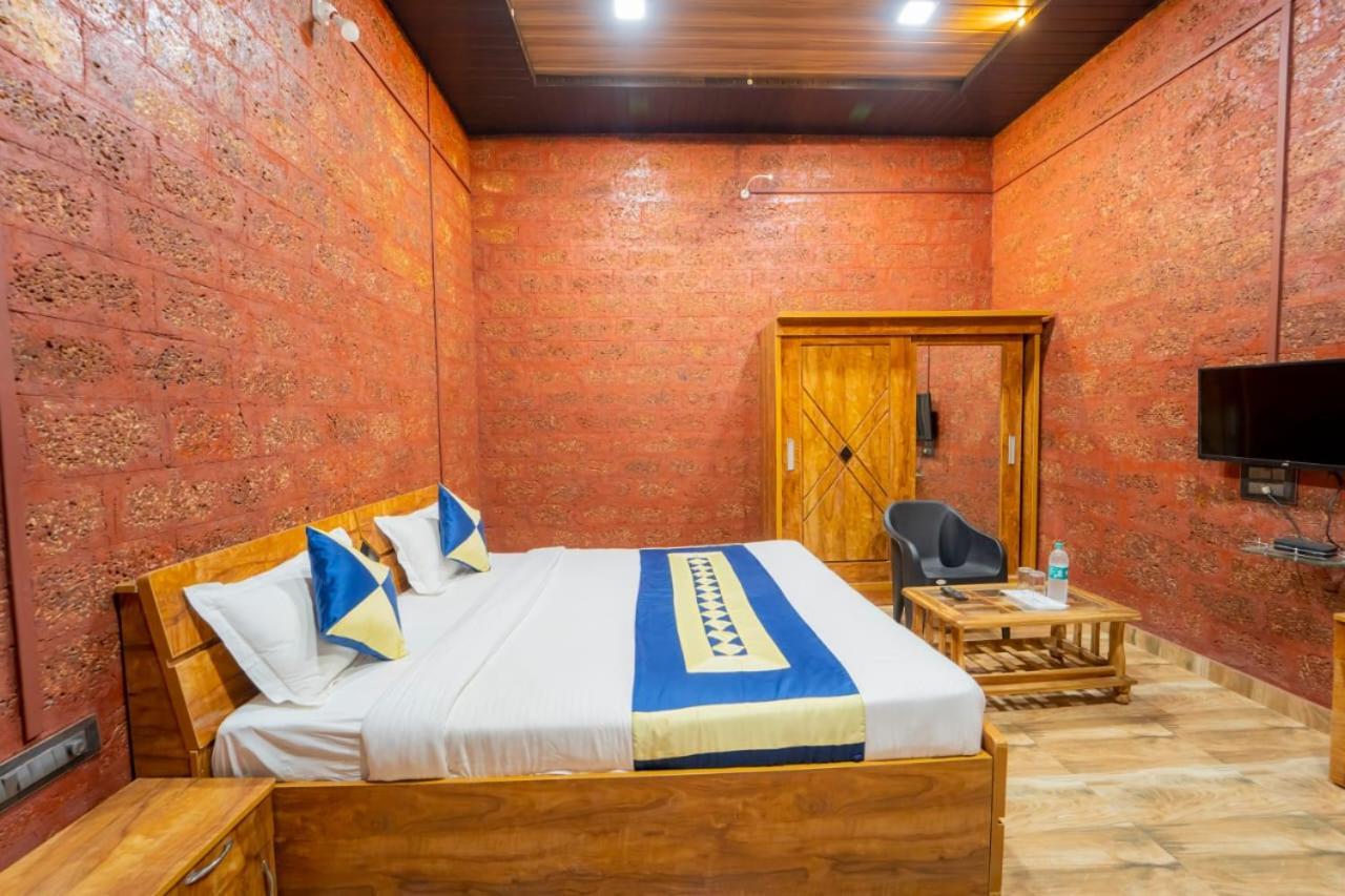 Stone Casa By Vgh 4Bhk Villa With Swimming Pool Mahabaleshwar Exterior photo