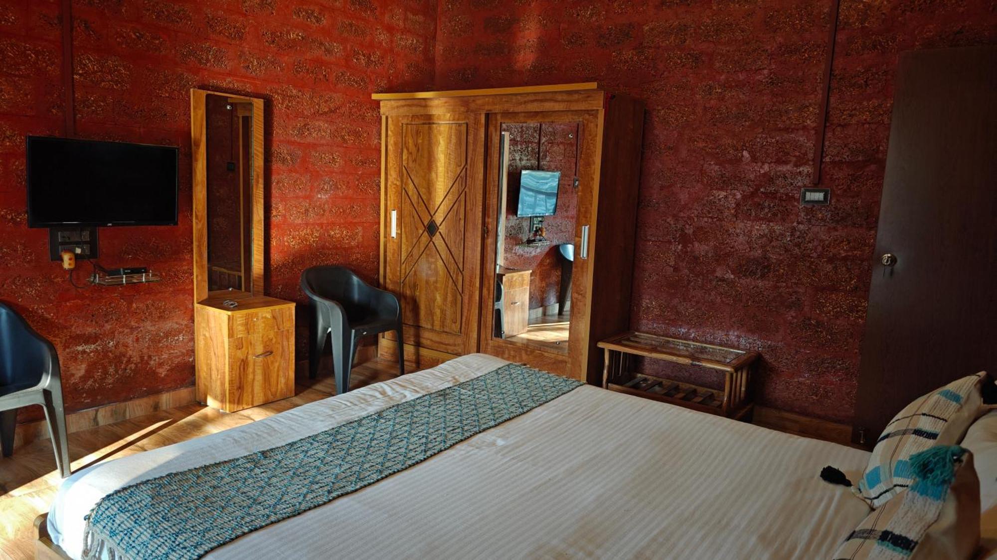Stone Casa By Vgh 4Bhk Villa With Swimming Pool Mahabaleshwar Exterior photo